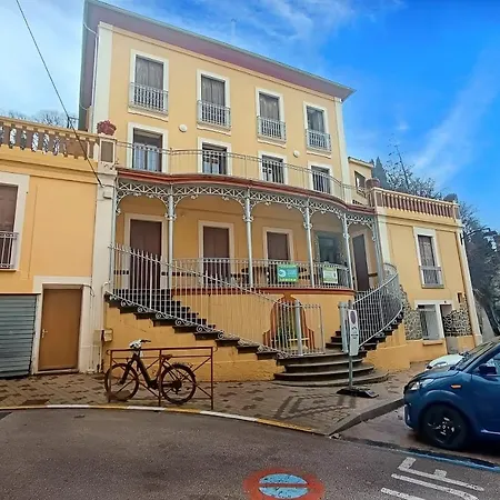 1, Rdc De 25m2, Climatise Dans Un Immeuble Au Charme Historique * Amélie-les-Bains-Palalda